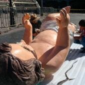 Niño Dios gigante 'llega' al Zócalo para inicio de la Verbena Navideña (Cuartoscuro)