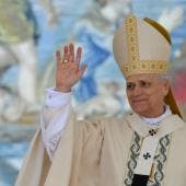 papa no puede estar encima de los demas