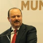 captan Cesar Duarte sacando prohibidos
