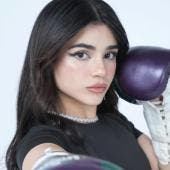  Alana Flores