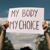 Supremo de EEUU permite a estados quitar fondos a mayor red de salud reproductiva del país