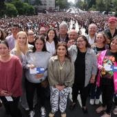 entrega Brugada apoyos embarazadas CDMX