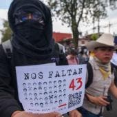 Las familias reiteraron su reclamo al Ejército mexicano para que entregue los 800 folios que, de acuerdo con ellos, contienen información clave sobre lo sucedido la noche del ataque.