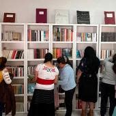 Biblioteca mujeres