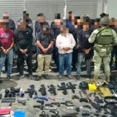 detienen 38 integrantes La Luz Mundo Michoacan.jpg
