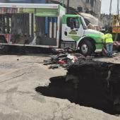 evacuan ocho familias socavon Renovacion Iztapalapa.jpg