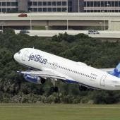 aterriza emergencia JetBlue Florida heridos.jpg