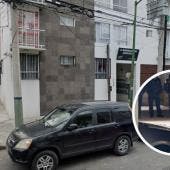 De acuerdo con los primeros reportes, vecinos alertaron a las autoridades luego de encontrar a un hombre tendido en el estacionamiento de una unidad habitacional.
