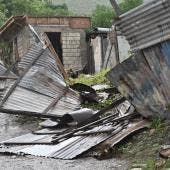 Una casa afectada por el paso del huracán Melissa este martes