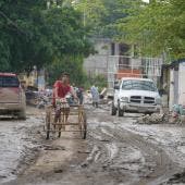 van 82 muertos lluvias Mexico.jpg