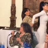 Verónica Castro y Maribel Guardia Reviven los 90: Cantan y Bailan Macumba en una Noche de Nostalgia
