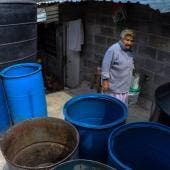 300 colonias agua tandeo CDMX.jpg