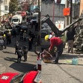 Servicios de emergencia arribaron rápidamente para atender a los afectados y trasladaron a los heridos a la Clínica 53 del municipio, donde reciben atención médica.