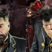 Los videos se viralizaron rápidamente y reavivaron comentarios sobre otras ocasiones en las que el cantante ha sido captado en situaciones similares.