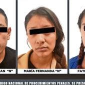  Según la FGJEM, los implicados envolvieron el cuerpo en cobijas y bolsas sujetas a un sillón y lo trasladaron hasta el municipio de Nextlalpan