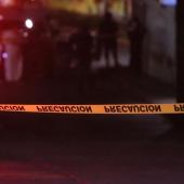 Al llegar, los uniformados encontraron a un hombre con heridas en el rostro y en la pierna derecha, quien relató que tuvo una riña con otro individuo tras un cobro por prendas de vestir.