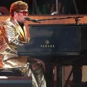 Elton John regresa