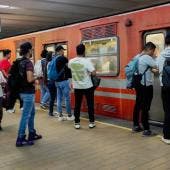 El director del Metro, Adrián Rubalcava, informó que a las 15:20 horas la mayoría de las estaciones que habían sido cerradas durante la mañana ya fueron reabiertas.