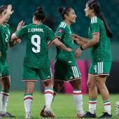  La figura del encuentro fue Charlyn Corral, quien anotó siete goles.