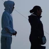 Se recomienda usar varias capas de ropa, evitar cambios bruscos de temperatura y proteger a menores