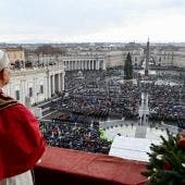 Instó a rezar de forma especial por el pueblo ucraniano y pidió paz y consuelo para las víctimas de todas las guerras que se libran en el mundo.