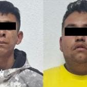 Tras una revisión preventiva, se les aseguraron tres armas de fuego con cargadores, cinco cartuchos útiles, 100 dosis de marihuana y una bolsa con aproximadamente 35 gramos de crystal.