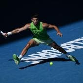 Alcaraz califica a octavos de final del abierto de Australia 