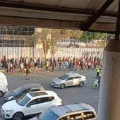 Durante este sábado, usuarios denunciaron largas filas, retrasos y saturación para abordar las unidades de RTP.