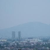 Las autoridades pidieron a la población evitar la exposición al aire contaminado, especialmente entre las 13:00 y 19:00 horas