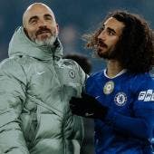 Cucurella se despide de Enzo Maresca 