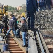 Las intervenciones se efectúan en horario nocturno, con personal especializado en mantenimiento de vías, sin suspensión del servicio para los usuarios, informó el Metro.