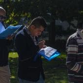 De acuerdo con personal especializado en ciberdelitos, el modus operandi inicia con una llamada telefónica.