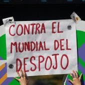Las organizaciones reiteraron que mantendrán acciones informativas y de protesta para visibilizar el impacto social que, a su juicio, traerá el torneo internacional.