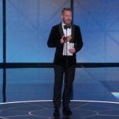 macaulay culkin regresa en los globos de oro 