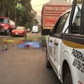 Autoridades que arribaron al punto confirmaron que el joven ya no contaba con signos vitales, por lo que se dio aviso al Ministerio Público.