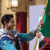 Presidenta abandera representantes de México en Olímpicos de Invierno 2026 
