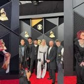 Yungblud y Linkin Park: Rebeldía y elegancia en la alfombra roja de los Grammy 2026
