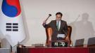 Parlamento destituye al presidente surcoreano por haber declarado la ley marcial