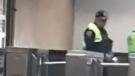 policias PBI golpean hombre Metro Guerrero