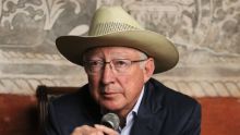 Ken Salazar dialogo profundo problemas