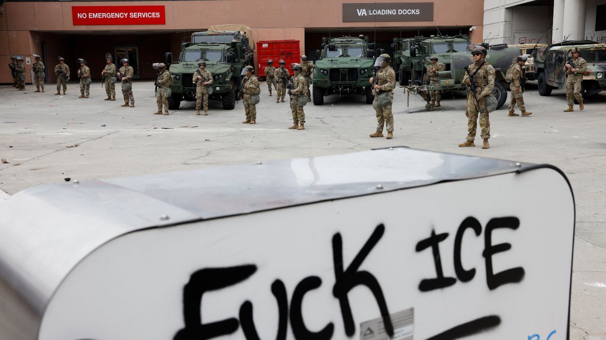 Guardia Nacional de EU llega a Los Ángeles para aplacar protestas