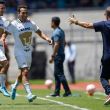 Pumas gana a Necaxa y logra primer triunfo del torneo con zarpazo de Aldrete
