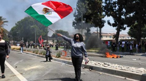 'No Kings': Más de 30 mil marchan en Los Ángeles contra políticas de Trump