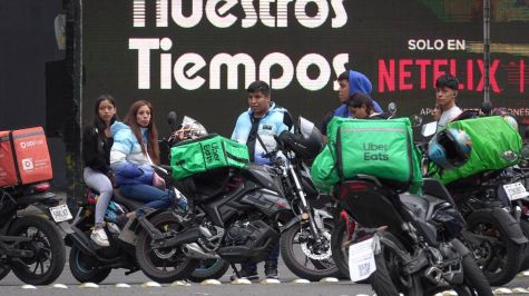 Tras bloquear vialidades, repartidores y conductores de aplicación acuerdan mesa de diálogo
