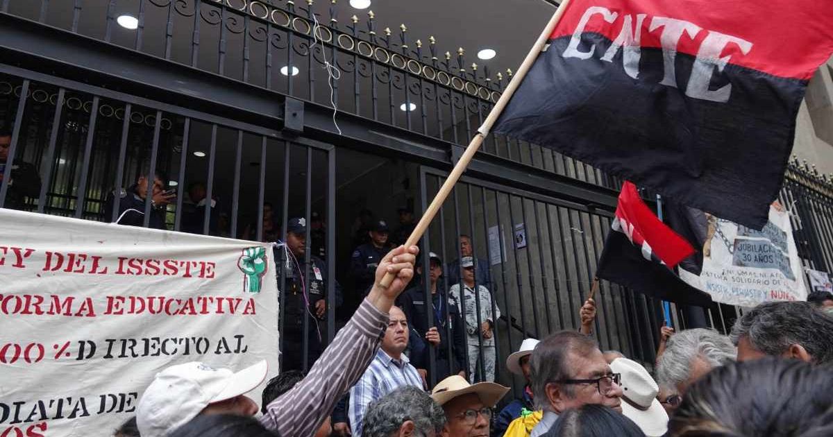 Rechaza Sección 7 del SNTE en Chiapas decretos de Sheinbaum