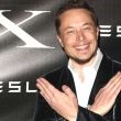 Elon Musk cambia el pajarito azul de Twitter por una 'X'