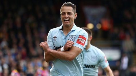 Chicharito niega deseo de jugar con Chivas el próximo torneo