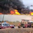 Incendio consume fábrica de veladoras en Puebla 