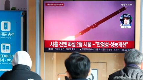 Corea del Norte confirma lanzamiento fallido de cohete satelital por explosión