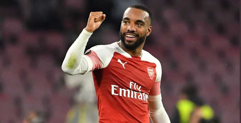 Arsenal le gana a domicilio a Napoli y confirma su boleto a semis